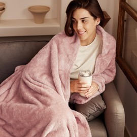 Exclusivo Mezcla Plush Fuzzy Fleece Throw Blanket 127x178 CM, Super Soft, Fluffy and Warm Blankets for Couch, Bed, All Season Use, Dusty Pink