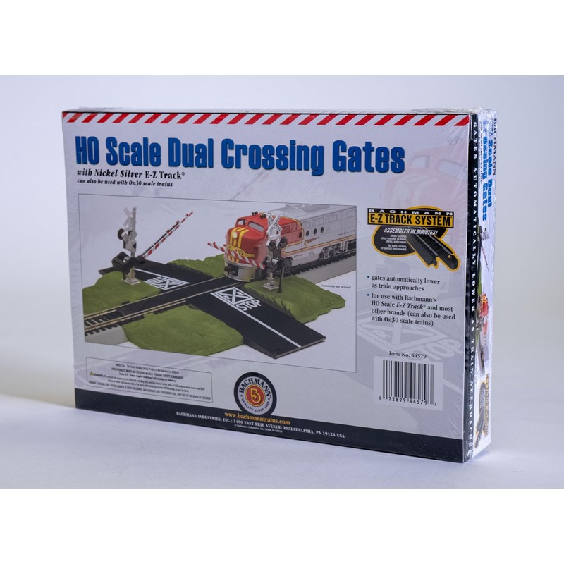 Bachmann Trains E-Z TRACK CROSSING GATE - HO Scale Medium