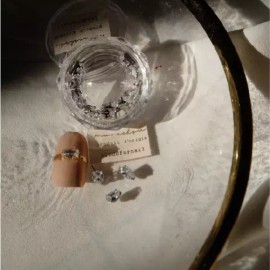 Mariceller 네일 큐빅 파츠(20P) 고급스톤네일재료 네일팁 마리셀러 [네일 큐빅 파츠 실버] Nail Cubic Parts (20P) Premium Stone Nail Material Nail Tips Mariceller [Nail Cubic Parts Silver]