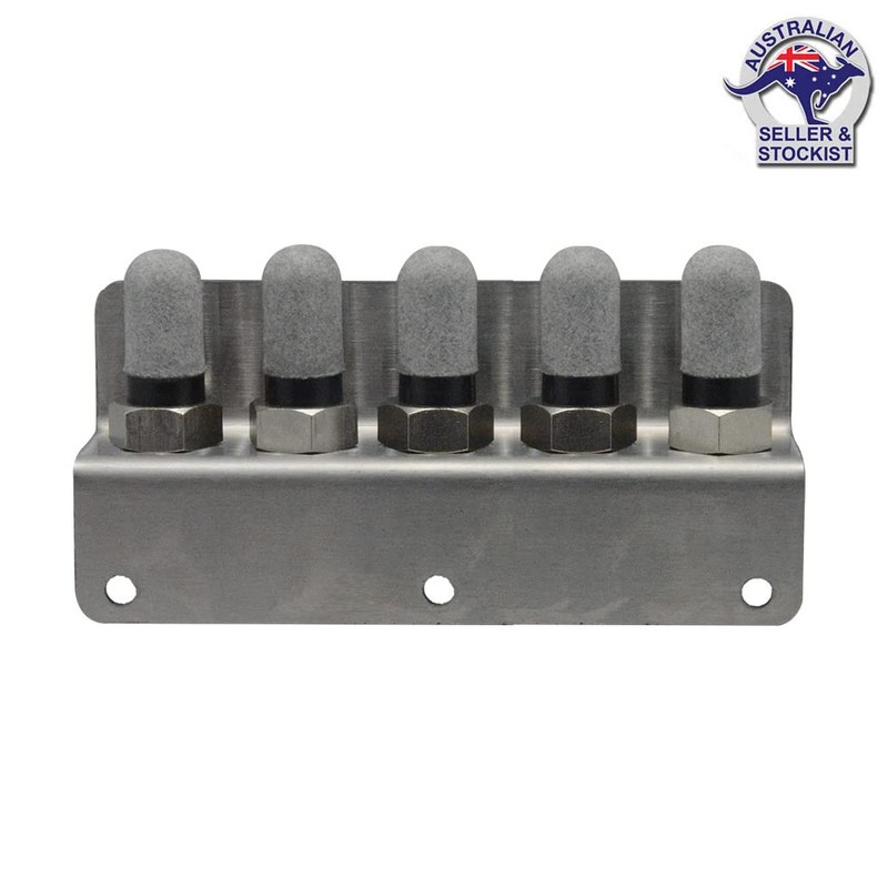 Universal 5 Port / 5 Point Diff Breather Kit Red