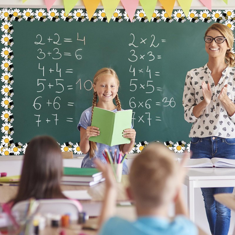 JarThenaAMCS 60 Pcs 70 Ft Back to School Bulletin Board