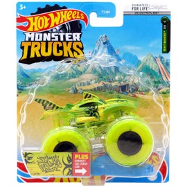 Hot Wheels Monster Trucks Shark Wreak - Connect and Cruash Car