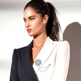 Pearl Wreath Long Chain Tassel Lapel Brooch Rhinestone Pin for Women Men Dress Sweater Scarf Suit Dress Hat Tuxedo Shirt Brooches Pins Fashion Wedding Party Decorations Birthday Jewelry (Silver)