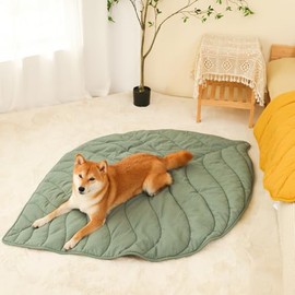 FUNNY FUZZY Dog Blanket, Leaf Pet Blanket 42×56" Dog Bed Mat Couch Cover Washable, Heart Shaped, Forest Green