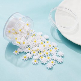Firstmeet - Bonitas abalorio de plástico con margaritas, 100 unidades/caja, vibrantes dijes de girasol para manualidades, pulseras, collares, llaveros, joyería (DIY-1035-blanco)