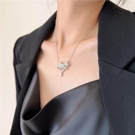 Stocking Stuffers Gifts for Women Bow Necklace for Women Dainty Gold Necklace Pearl Bow Necklace Trendy Pearl Choker Necklace Bow Pendant Necklace Sparkly Rhinestone Bow Necklace Cute Gold Chain Necklace Jewelry Gifts