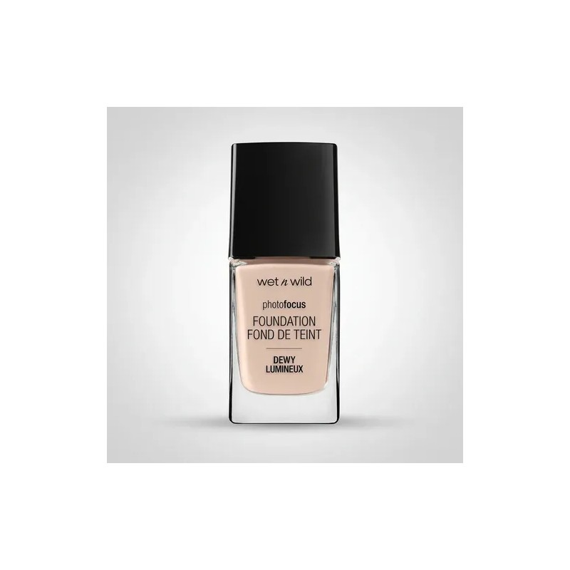 Wet N Wild Photo Focus Dewy Foundation - Base De