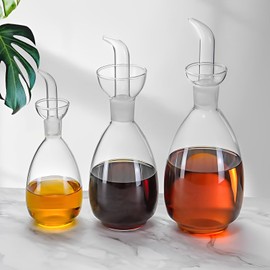 Affogato Glass Oil Bottle with Spout, Olive Oil Dispenser Vinegar Drizzler Pourer Stopper Pot, Soy Sauce Vinegar Cruet Non Drip Heat-Resistant for Cooking Kitchen Restaurant BBQ (20 oz)