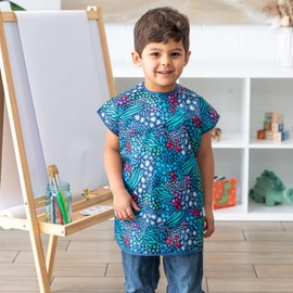 Bumkins Short Sleeve Smock, Toddler Reusable Waterproof Bib for Girls and Boys Ages 3-7 Years, Junior Childrens, Kids Paint Apron, Arts, Crafts and Play with Pocket, Soft Fabric, Jungle Blue