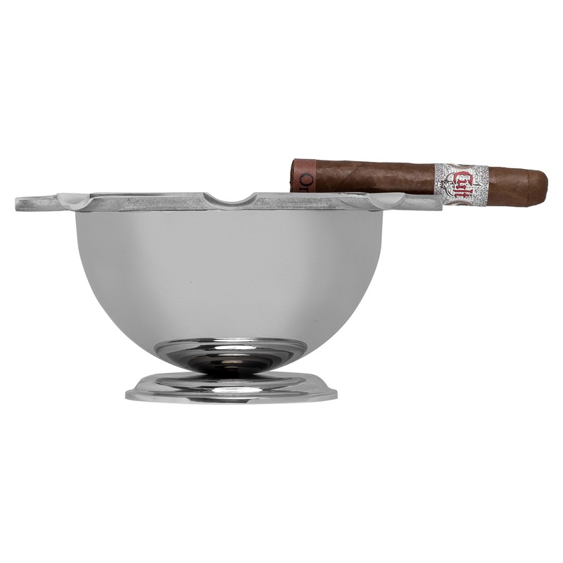 Palió® Tazza ashtray combines functionality with aesthetics, providing a stylish