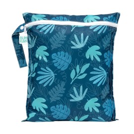 Bumkins Bolsa impermeable, lavable, reutilizable para viajes, playa, alberca, carriola, pañales, ropa sucia del gimnasio, trajes de baño mojados, Bolsa húmeda, azul, (Blue Tropics), Wet Bag