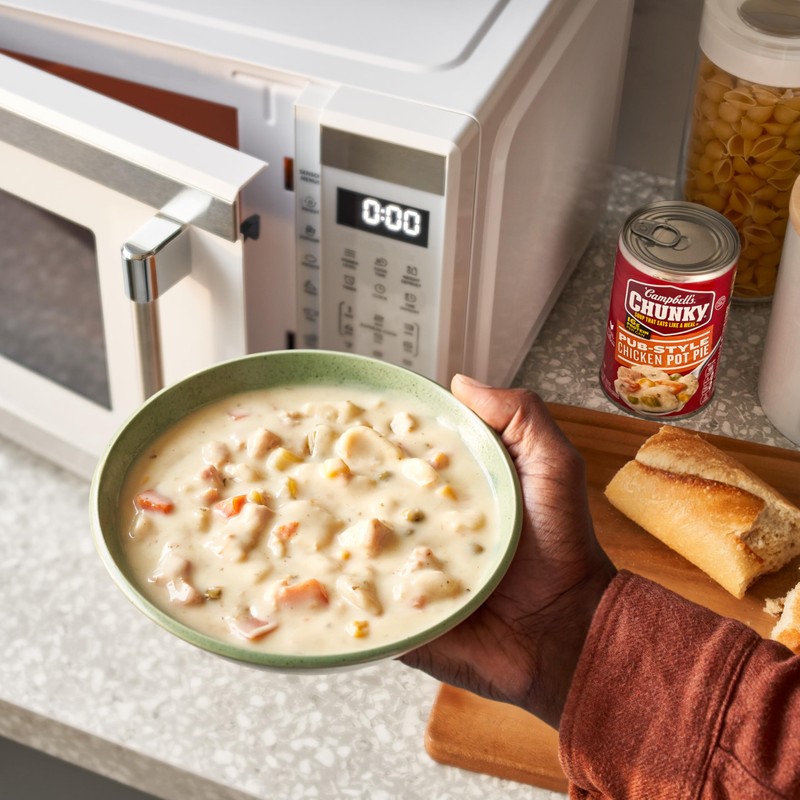 Campbell's Chunky Soup, Pub-Style Chicken Pot Pie Soup, 18.8 oz