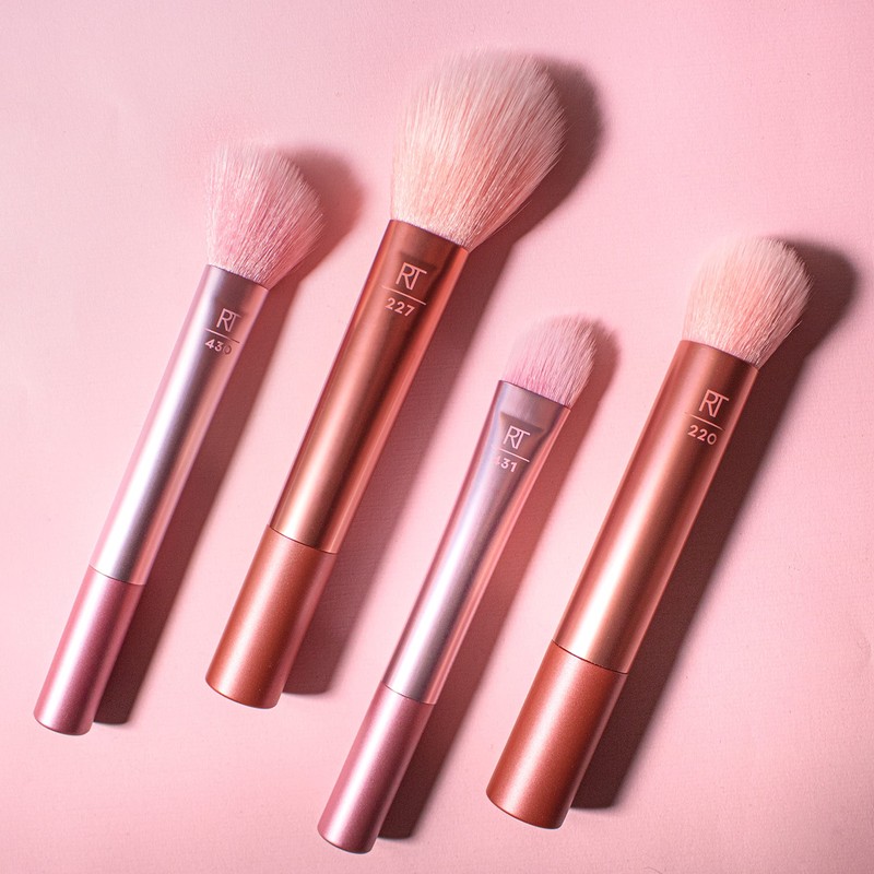 Real Techniques Light Layer Complexion Face Brush for Foundation and