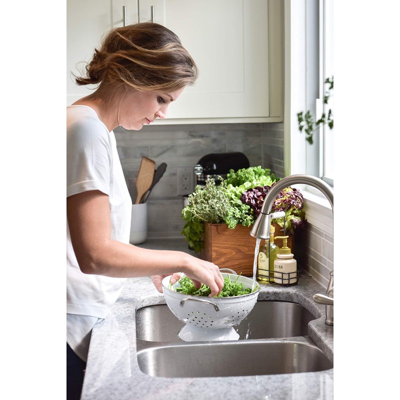 Fruits & Passion's Cucina Regenerating Hand Cream, Sea Salt and