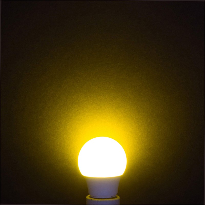 Simba Lighting LED Bug Non-Attracting Yellow Bulb ETL Listed 5W