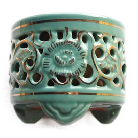Jodo Shinshu Sect Higashi, Otani School Crest Pottery Ball Incense Burner, Buddhist Altar Buddhist Altar with Deposit (3 Dimensions (H x W x W): 3.8 x 3.5 inches (7 x 9 cm))