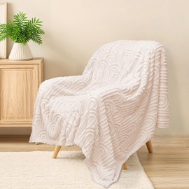 Cuddly Fluffy Blanket for 4 Seasons, Soft Fleece Blanket, for Bed and Couch Blanket, Sofa Throw, Cosy, Microfibre Bedspread, Warm Sofa Blanket (Cream, 100 x 150 cm)