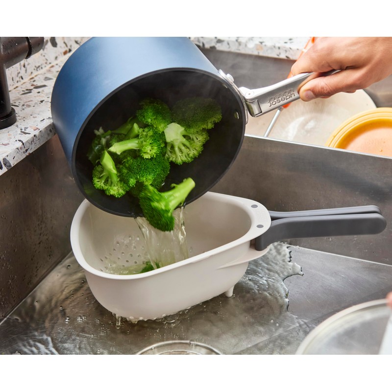 Joseph Joseph Droplet Compact Colander with Folding Handles, Space-Saving Design,