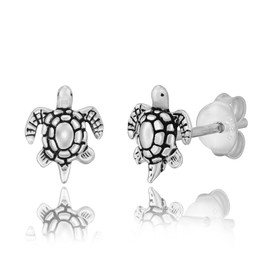 AeraVida Majestic Sea Turtle Sterling Silver Stud Earrings | Tiny Ocean Animal Post Earrings | Marine Life Jewelry Gift for Women | Lightweight Polished 925 Pierced Earrings
