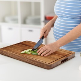 Acacia Wood Cutting Board for Kitchen, 20'' X 15'' X 1.38'' Reversible Large Wooden Chopping Board, Wooden Butcher Block with Deep Juice Groove and Side Handle for Meat, Vegetables, Cheese