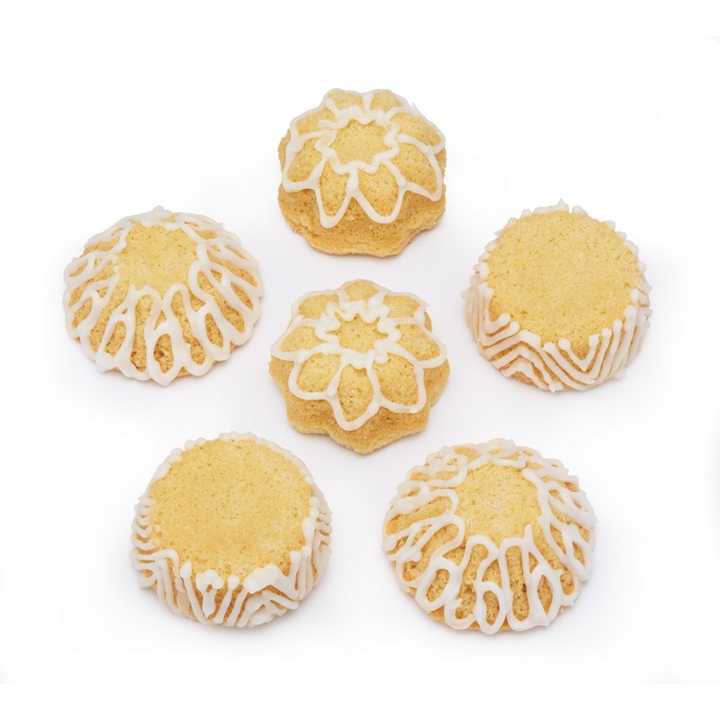 KitchenCraft Non-Stick Six Cup Flower Baking Pan, 26 x 18cm