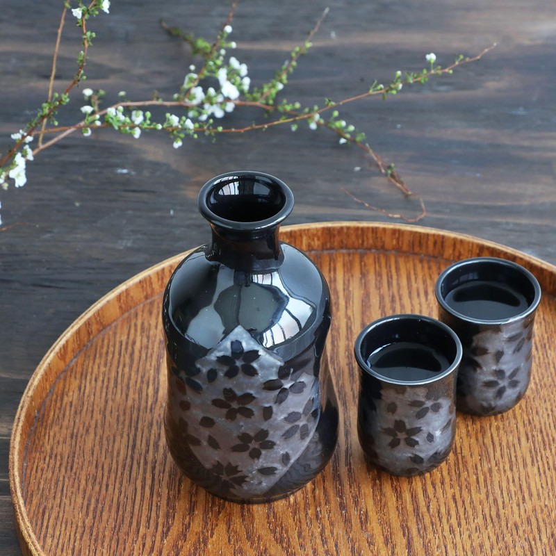 Asayu Japan Sake Bottle and Cups Set