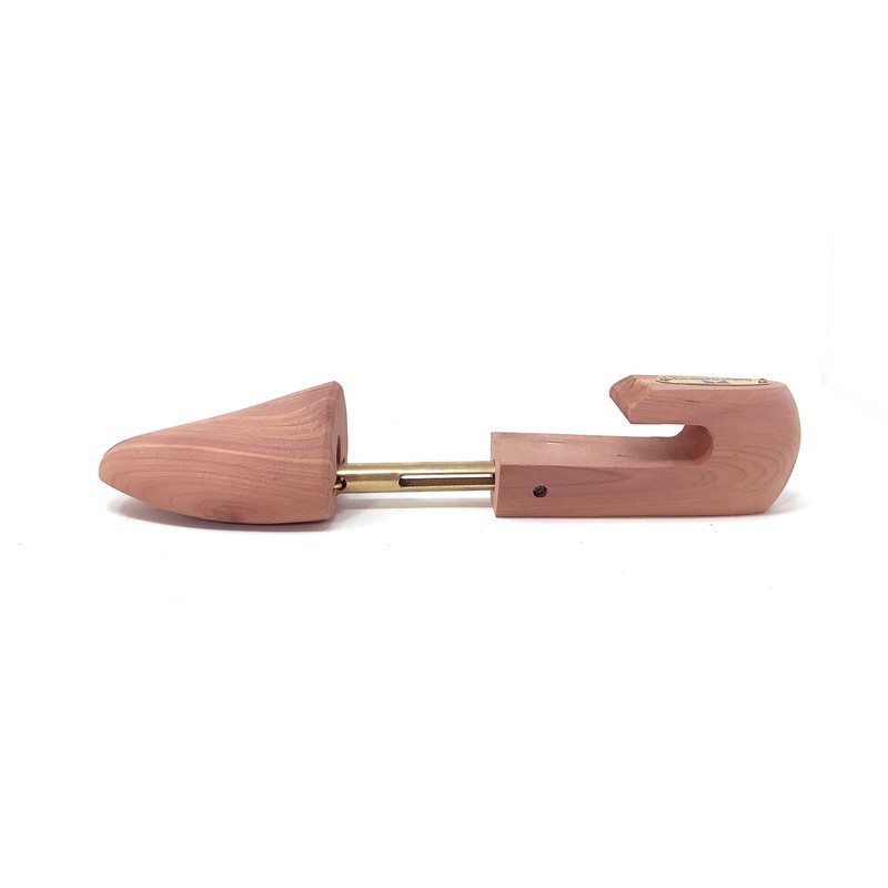 Cedar Elements Little Wholesale Program - Women's Cedar Shoe Tree