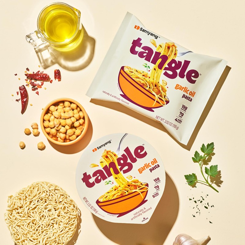 Samyang Tangle Garlic Oil Spaghetti Aromatic Roasted Garlic and Olive