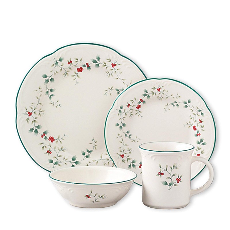 Pfaltzgraff Winterberry Mug, Fine China Dinnerware
