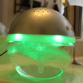 EcoGecko Light Up Air Revitalizer, Air Freshener, Room Aromatizer, Aroma and Essential Oil Diffuser with Orange, Greentea and Cinnamon Oils 30ml Each