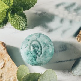Duschkind Natural Cosmetics Solid Shampoo Eucalyptus Mint - With Natural Fragrance - Can be Used as Shampoo & Shower Gel & Conditioner & Shaving Cream - Vegan Formula - Recyclable Packaging