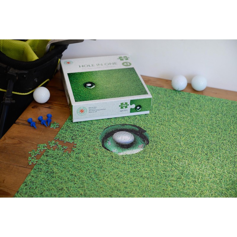A Hole In One 1000 Piece Golf Jigsaw Puzzle -