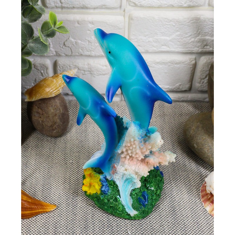 Ebros Sea World 2本のボトルノーズイルカ 水泳 コーラルリーフ 像 高さ5.5インチ 海洋 海洋