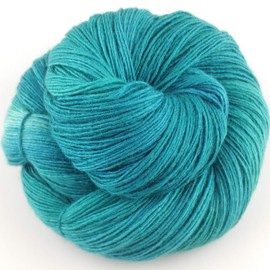 Manos Del Uruguay Silk Blend Fino 405 Peacock Plume, 100 g, Wool with Silk for Knitting and Crocheting, Merino Silk Blend, Hand-Dyed with Colour Gradient