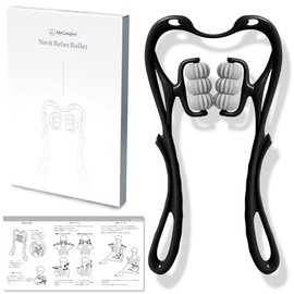 【首に挟むだけで0秒コリほぐしｘセルフケア説明書付】 首 マッサージ 肩こり 首こり 解消グッズ ツボ押し 【施術数10万人超の柔道整復師監修】【電池/充電一切不要ｘ全身ケアが可能】 肩コリ解消グッズ 肩凝り解消グッズ 健康器具 健康グッズ 敬老の日 父の日 母の日 ギフト プレゼント 誕生日 に (ブラック)