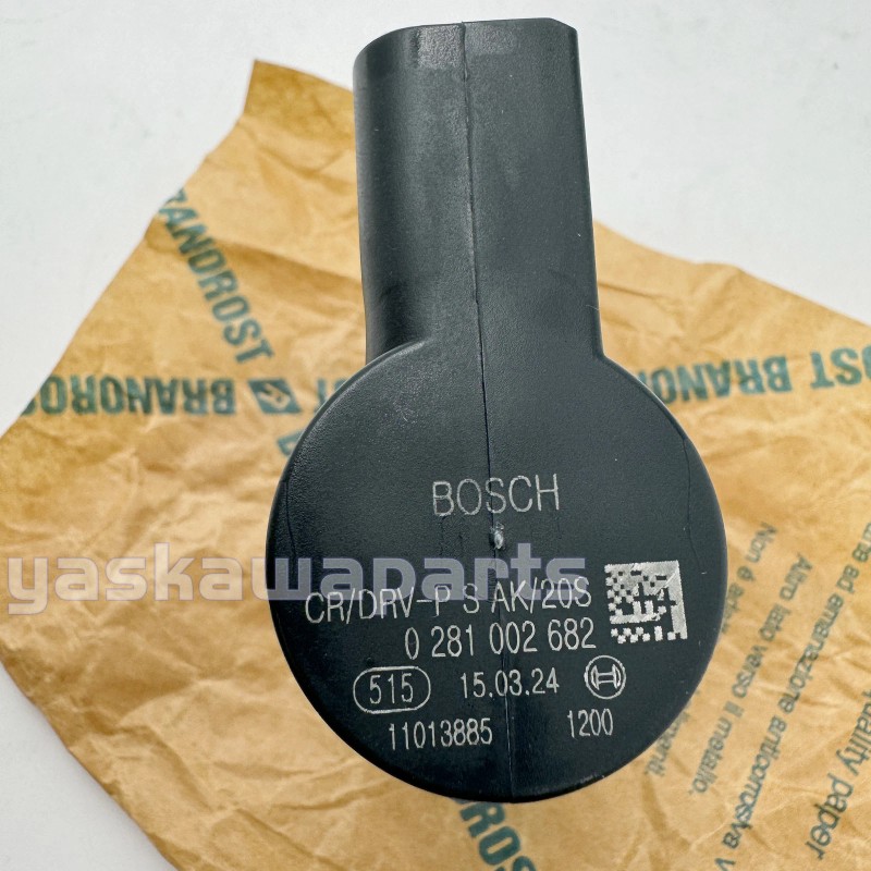 Bosch Fuel Pressure Regulator for 04-06 Dodge Sprinter 2500 Benz-E320