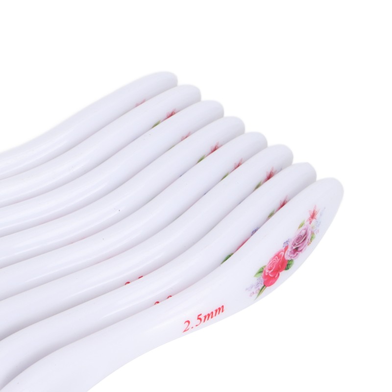 8pcs Crochet Hooks Curved Soft Handle Comfortable Portable Knitting Tool
