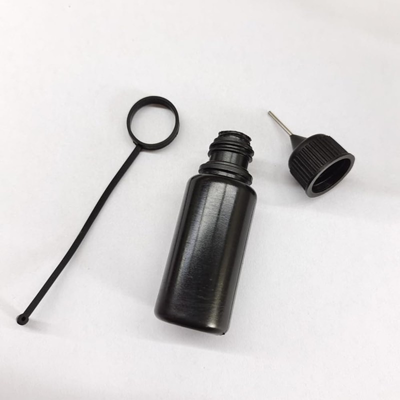 LKCCTK Light Blocking Needle Bottles 0.3 fl oz (10 ml),