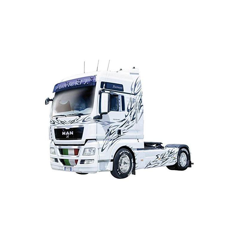 Italeri MAN TGX XXL Model Kit
