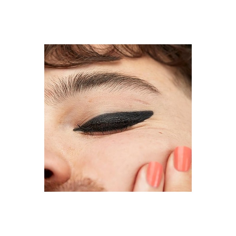 The 24H Eye Stick - 900 Pure Black Matte by