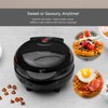 Innoteck Kitchen Pro 550W Mini Waffle Maker – Black Classic