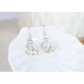 925 Sterling Silver Geometric Heart Dangle Earrings – Modern Minimalist Design with French Wire Hooks – Lightweight Contemporary Jewelry for Women – 29mm Long Gift-Ready Piece