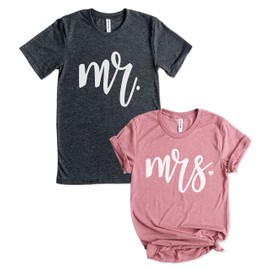 Teeny Fox Mr and Mrs Couple Shirts Matching Mr. and Mrs. T-Shirts Engagement Honeymoon