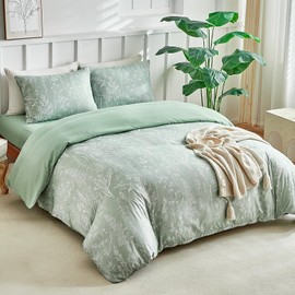 Tokokimo Double Duvet Cover Set 4 Piece Sage Green Bedding Set with Fitted Sheet - Floral Pattern Soft Microfiber Double Duvet Set (1x Duvet Cover, 2x Pillowcases, 1x 40cm Deep Fitted Sheet)