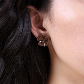 TseanYi Vintage Flower Earrings Brown Flower Metal Earrings Metal Floral Earrings Boho Flower Statement Earrings Flower Bud Stud Earrings Jewelry for Women