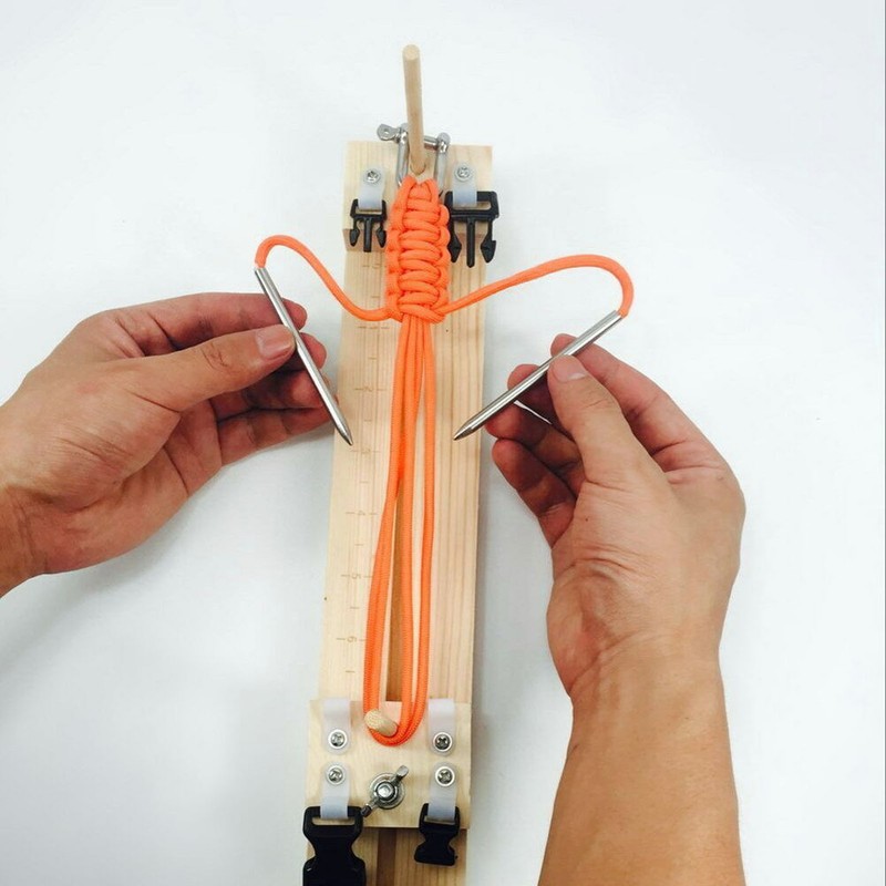 Wood Jig Bracelet Maker Adjustable Length Paracord Jig Bracelet Maker