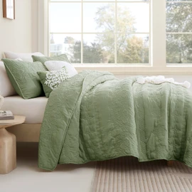 B2EVER Boho Sage Green Quilt California Cal King Size Bedding Sets with Pillow Sham, Oversized Lightweight Soft Bedspread Coverlet, Quilted Blanket Bed Cover for All Season, 3 Pieces, 118x106 inches