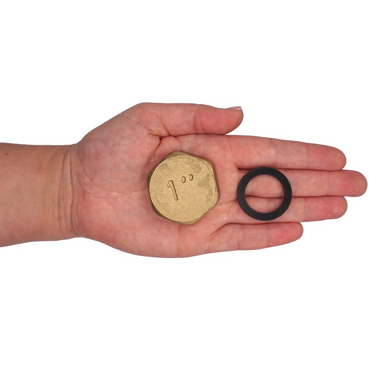 SKIR'CO (1 Piece) Brass 1 Inch Pipe Cap with Rubber