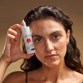 Kiyomi Skin KIYOMI SKIN 5-ALA Feuchtigkeitspendendes Hyaluron Serum - 30ml Feuchtigkeitsserum bei trockener Haut - dermatest sehr gut - Gesichtsserum mit Soforteffekt