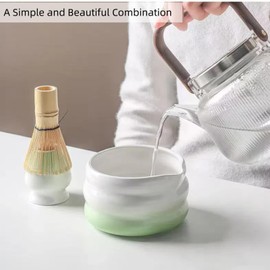 Matcha Bowl Set, Matcha Bowl with Spout (with Pouring Spout),Gift Set for Matcha Lover,This Set Includes 1 Matcha bowl and 1 Matcha Whisk Holder (Green)